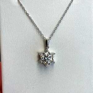 Snowflake ❄️ diamond necklace
